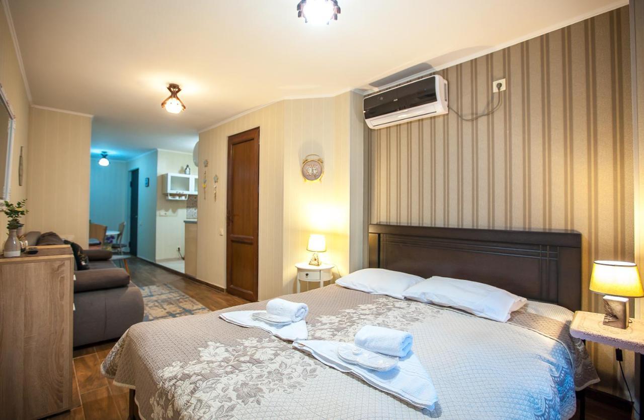 Apartment On L.Meskhishvili Turn Tbilisi Exterior foto
